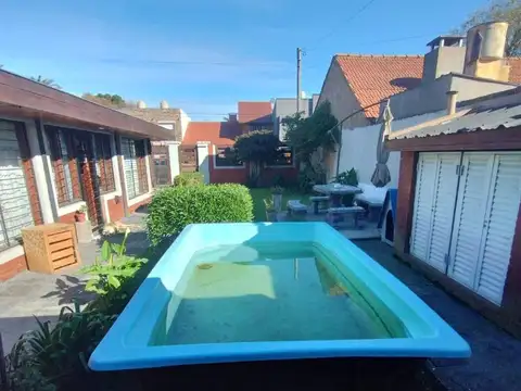 Depto Tipo Casa en Alquiler de 3 ambientes