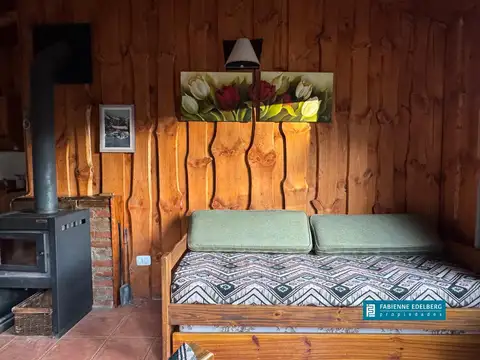 Complejo de Cabañas  en Villa Meliquina con Vistas al Lago y Gran Potencial de Desarrollo