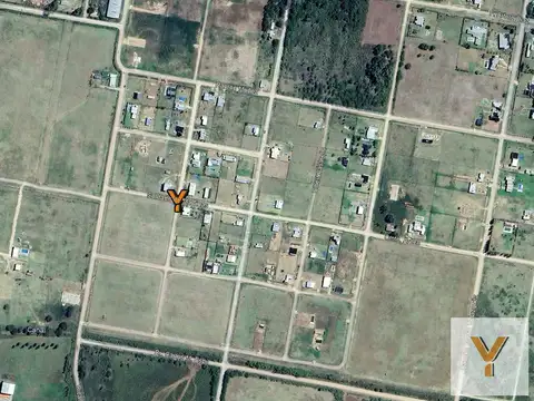 Casa en venta - 2 Dormitorios 1 Baño - Carmen de Areco