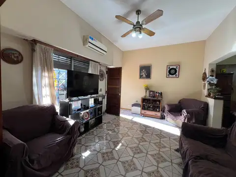 Venta Casa para 2 familias en Villa Dominico