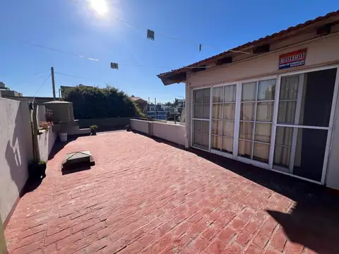 Venta Casa para 2 familias en Villa Dominico
