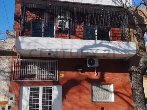 Casa venta 7 ambientes Parque Chacabuco