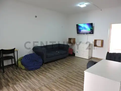 Casa 7 ambientes con 3 baños
