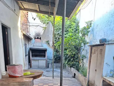 CASA A REFACCIONAR LOTE PROPIO