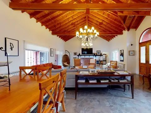 Casa 6 ambientes con 6 baños