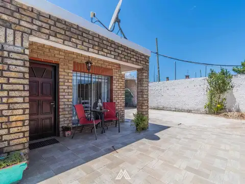 VENTA CASA MÁS NEGOCIO ALQUILER DE COCHERAS COLON