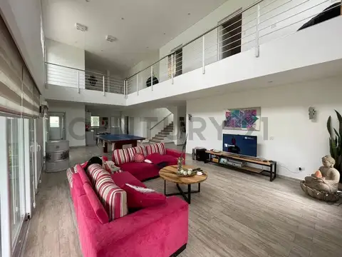 Casa en Alquiler de 4 dormitorios