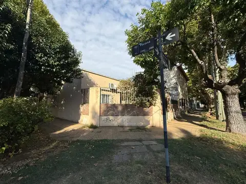 Casa 3 ambientes en venta en Villa Ballester