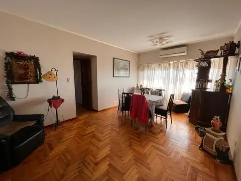 DEPARTAMENTO - 4 AMBIENTES - RAMOS MEJÍA