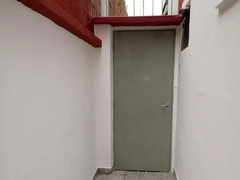 PH TIPO CASA DE 2 AMB EN CIUDADELA CON PATIO Y TERRAZA