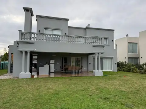 Casa Chalet  en Alquiler en Pilar, G.B.A. Zona Norte, Argentina