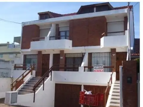 Dúplex en venta de 3 dormitorios c/ cochera en Mar de Ajo