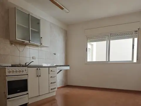 Alquiler 2 ambientes en Flores