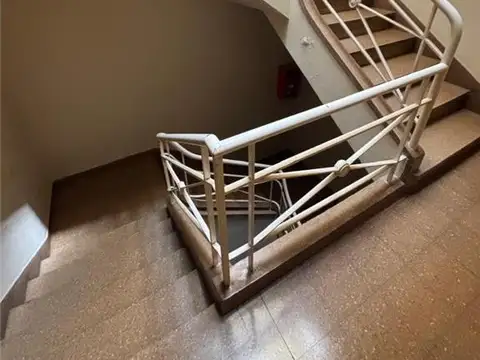 ZAPIOLA 2200, Piso 1