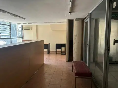 Local en Alquiler en Centro, $ 300.000