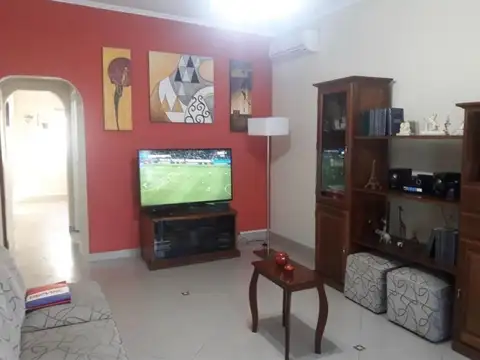 Casa en Venta en Bernal Oeste, USD 120.000