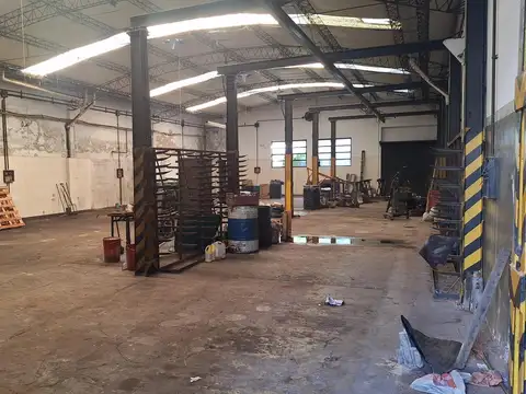 Galpon en Venta 12  mts Frente