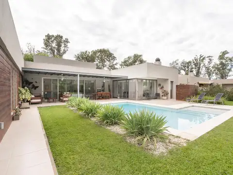 Venta Casa de 4 ambientes en Barrio Monet en Los Cardales