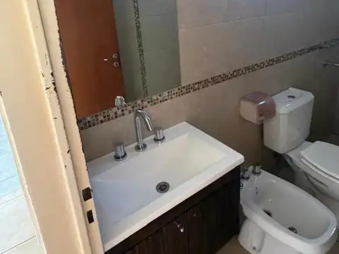 Departamento en Alquiler con 1 cocheras