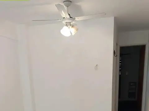 Nicolás Avellaneda 100, Piso 1