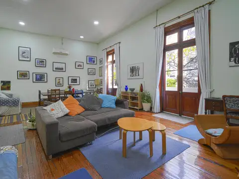 Venta PH 4 Ambientes 2do Piso por Escalera Recoleta