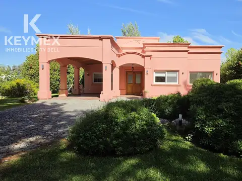 VENTA CASA DE 3 DORMITORIOS EN MIRALAGOS con pie de Golf