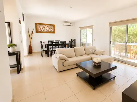 Casa  en Alquiler en San Alfonso, Pilar del Este, Pilar