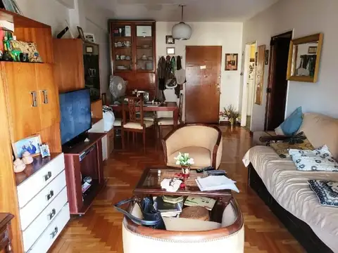 Juramento 2600 , Piso 7