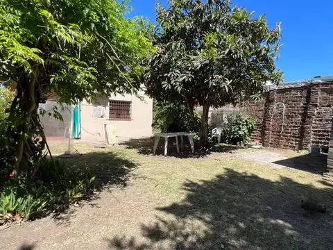 Casa dos dormitorios venta Ituzaingo norte