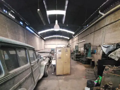 EXCELENTE DEPOSITO DE 400M2