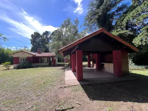 CHALET Y LOTES EN VENTA EN BARRIO LOS PINOS, MONTE