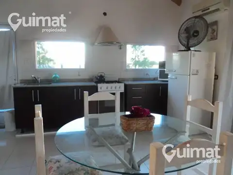 Casa 2 ambientes con 1 baño