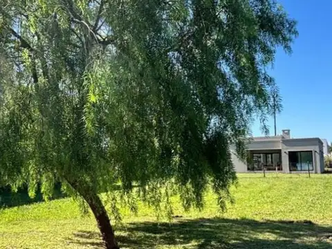 Barrio Santa Emilia -Pilar del Este, lote en venta