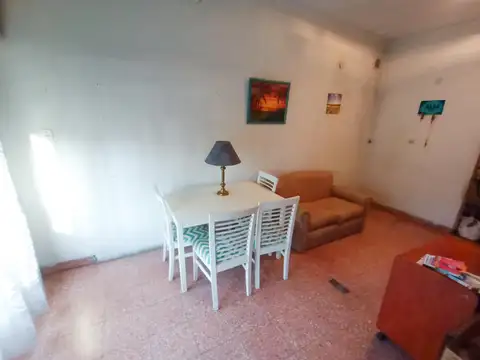 Depto Tipo Casa 5 ambientes con 1 baño
