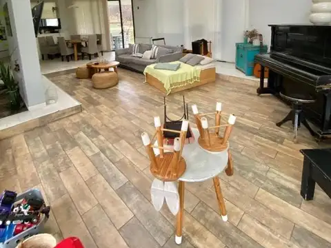 Casa en Venta en La Calera, USD 380.000