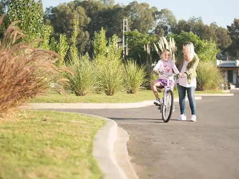 SAN ANTONIO CANNING VILLAGE