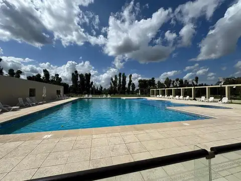 Lote en Venta, 918 m2, Barrio Los Robles, Harás Santa María, Escobar, G.B.A Norte