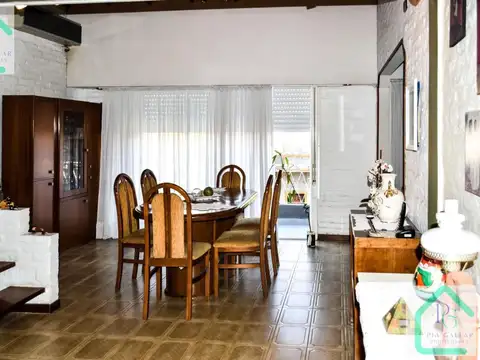 VENTA PH 4 AMBIENTES LOMAS DEL MIRADOR