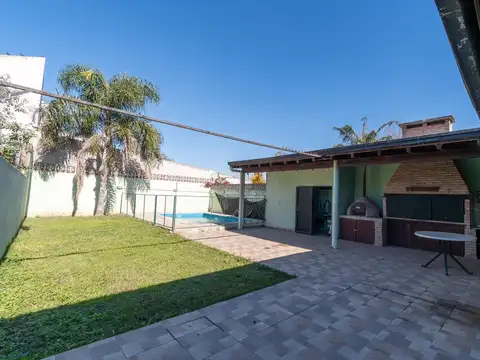 VENTA CASA PUEBLO ESTHER