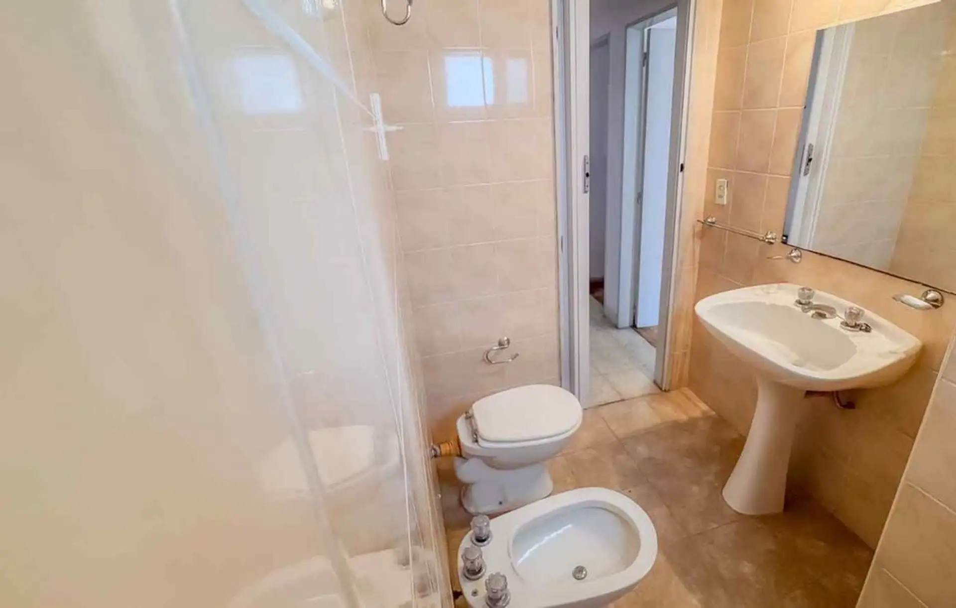 Depto 3 amb, 62.19m² con cochera y balcón — La Perla Sur