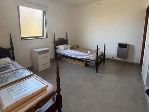 Casa en Venta con 4 cocheras