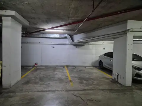 COCHERA FIJA Y CUBIERTA PALERMO HOLLYWOOD CON SEGURIDAD 24HS