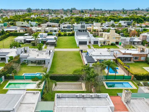 Terreno en venta de 500 m² en Cantegril, Funes