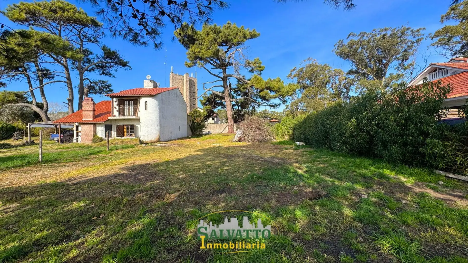 Terreno en venta 525m² en Alfar, a 2 cuadras del mar