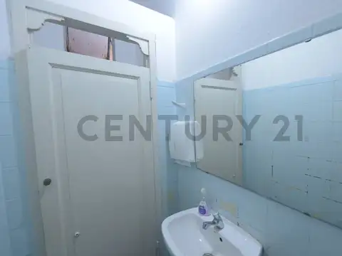 Oficina en Alquiler 111 años