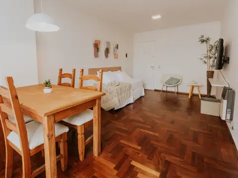 INDEPENDENCIA 1000, Piso 7