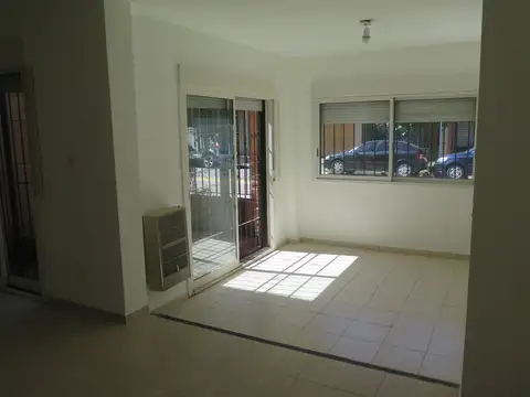 Manuela Pedraza 4800