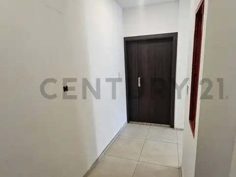 54 e/ 7 y 8 600, Piso 1