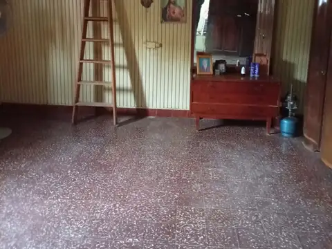 Casa al Frente con Amplio patio