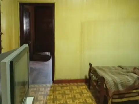 Casa al Frente con Amplio patio